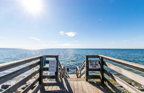 East End Condo Across from Assoc Beach - Foto 3