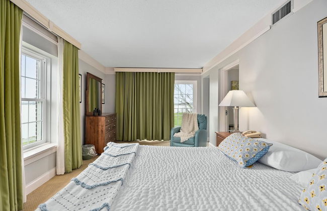 Top Floor Master Suite Bay View - Foto 2