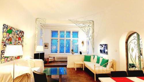 Apartment 3 large rooms with 2 separate bedbrooms close to city centre near Kudamm and KaDeWe - Foto 1