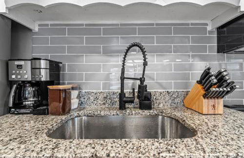 NEW 5 Star Luxury-Masters-Hot Tub-Fire Pit-EV Char - Foto 40