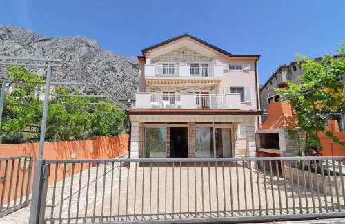 Apartments Villa Michele-Three Bedroom Apartment with Partial Sea View Grejp - Photo 24