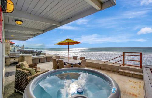 ON THE SAND!! Private Beach! OCEAN FRONT HOT TUB!! - Foto 1