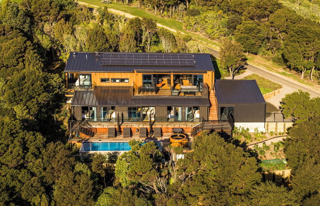 Kaitiaki Lodge - Pool & hot tub - Foto 15