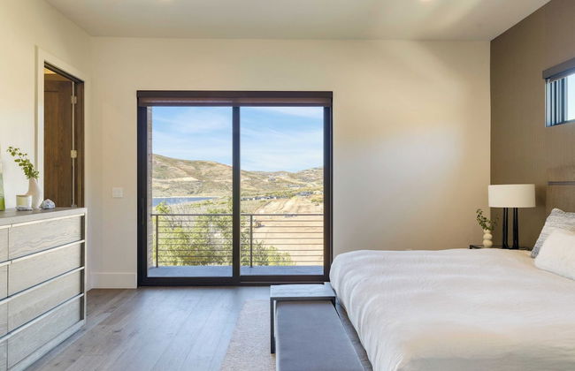 Reflection by Avantstay Sleeps 18 + Lake Views Hot Tub + Game Room - Foto 35