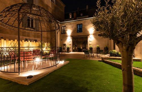 Le Cosy Chic . Proche gare . Centre-ville Mâcon . Neuf . Climatisation . Design . Wifi . - Foto 21