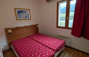 Appartement 4 pièces pour 6-8 personnes, 2 chambres, 1 cabine, 2 canapés-lit double dans le salon, au pied des pistes et piscine l'été, wifi fibre - Foto 3