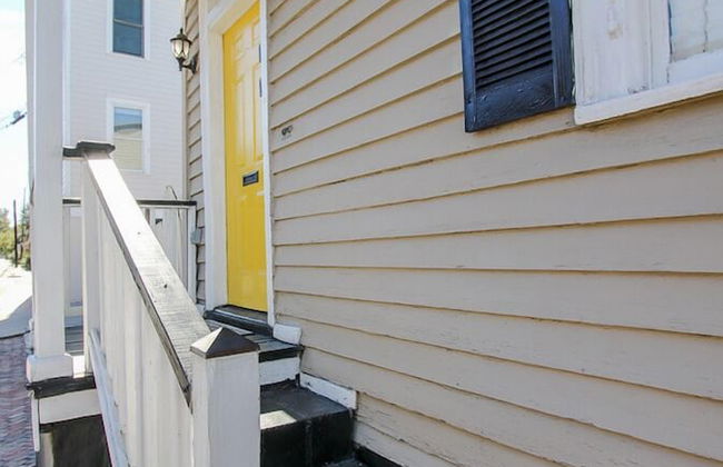 Artist's House Upper Apt Walk to Forsyth - Photo 27