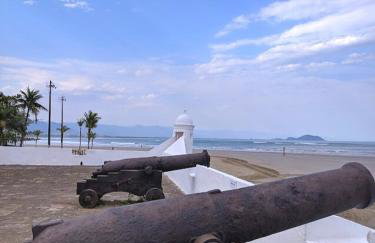 Apto completo com varanda gourmet a 50 mt da praia - Photo 39