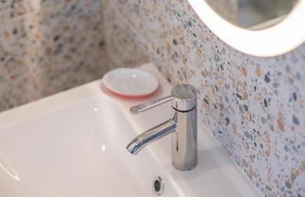 La Maison de la Douce Heure, 4 appartements climatisés avec jardin au centre ville proche des Thermes - Foto 35