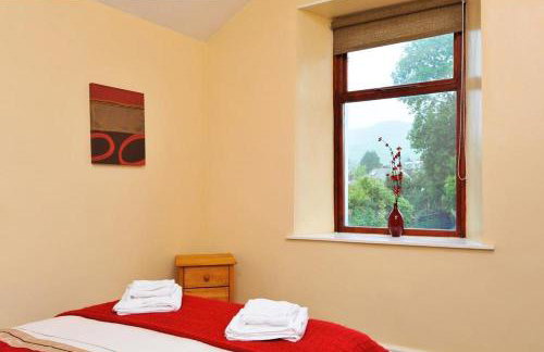 A River Runs By - Foto 8