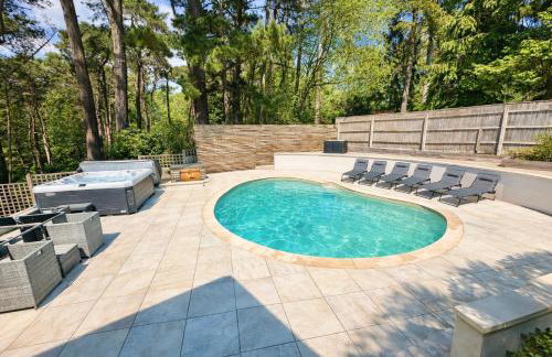 5 Bed House - Pool - Hot Tub - Sauna - Pool Table - Near New Forest and Beach - Sleeps 12 - Photo 79