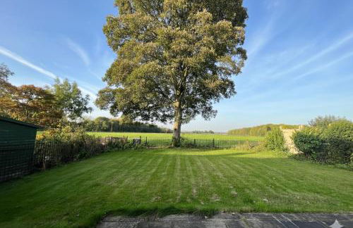 Grand 5BR Home in Market Harborough with Parking - Foto 29