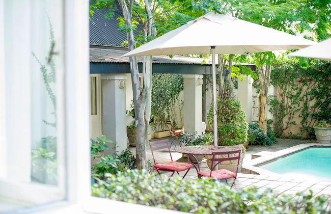 Lovely Guesthouse in Pretoria Welcoming you on a Spacious Room With Breakfast - Foto 31