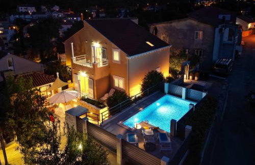 Villa "Amber" relaxation in nature with a Pool - Foto 3