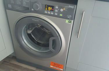 4 Bedroom Home Tameside Greater Manchester Sleeps 8 - Foto 28