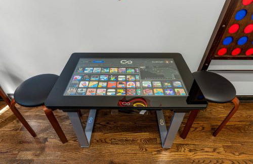 Castle Stay by Gathering Place Hot Tub & Fire Pit - Foto 45