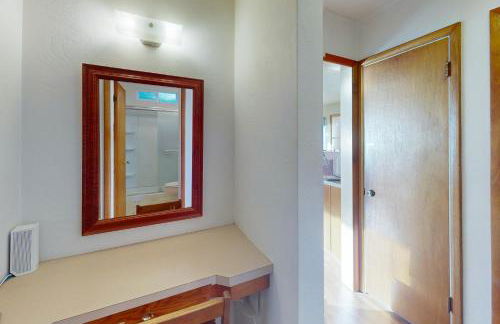 Ocean Vista Cottage - Photo 11