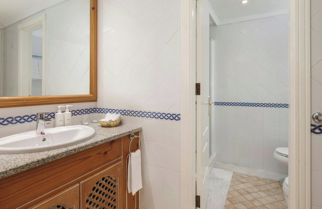 Marriott's Marbella Beach Resort - Photo 22