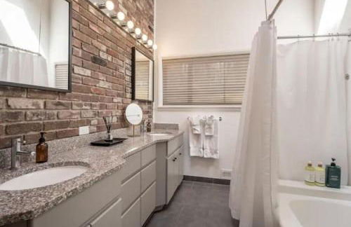 [RARE] Buckhead Mid-century Masterpiece! - Foto 16