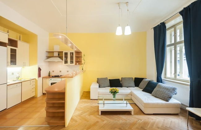 Central Apt with Netflix subscription - Photo 9