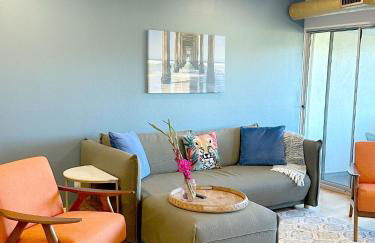 Echo Lake view condo - newly renovated - centrally located - Photo 12