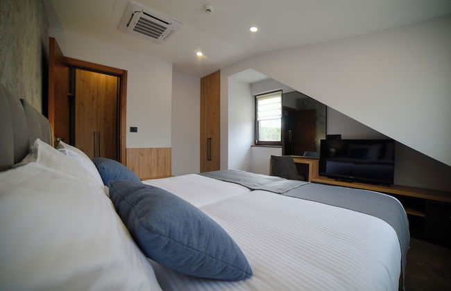 Lakeside Residence - Photo 13