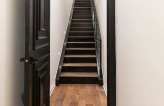 Luxury Gold Coast Penthouse with Deck & Views - Photo 56