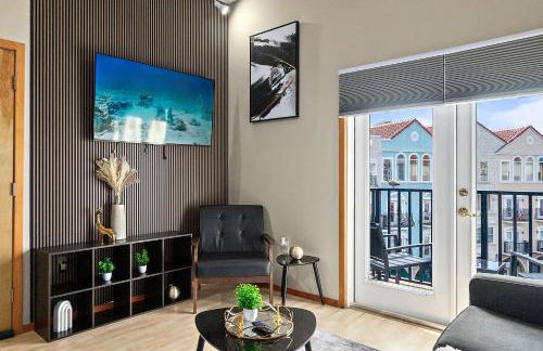 European style Queen Suite in Palm Coast - Best view with Balcony near Beaches! - Photo 29