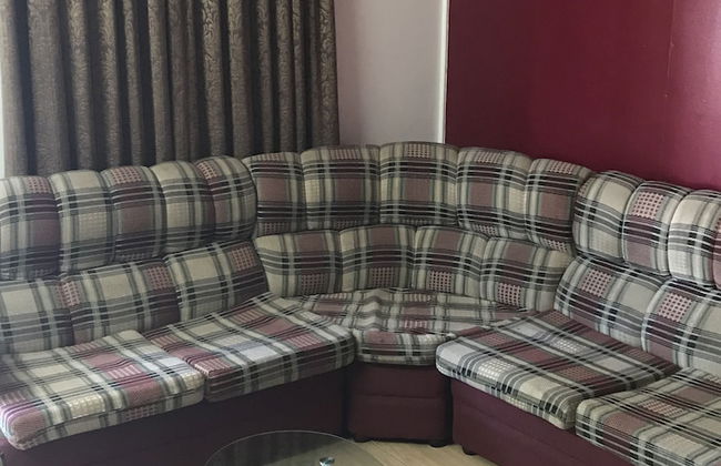 Three Bedroom House HHK-15-3 - Photo 4