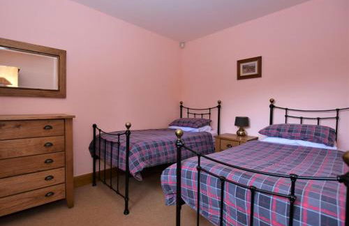 4 Bed in Whaley Bridge oc-pk535 - Photo 18