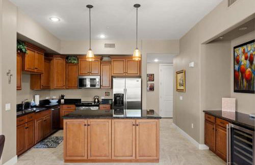 Shared Poolside Fun-Hot Tub-Gym & More - Foto 13