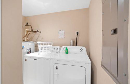 Quiet East End Gulf-Front Condo w/ Heated Pool & Balcony - Foto 24