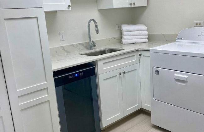 Oceanfront Condo on Seven Mile Beach - Photo 17