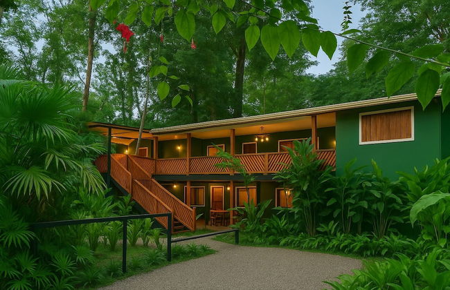 Green Jungle House - Photo 62