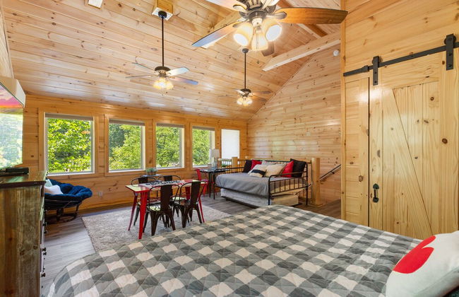 Strawberry Patch - Photo 3