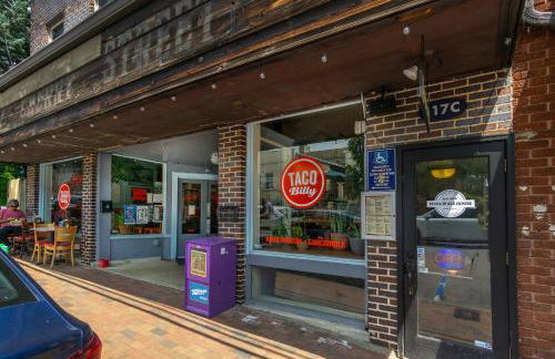 Cherry Street Loft (A) Pet-Friendly & In the Heart of Downtown Black Mtn! - Foto 12