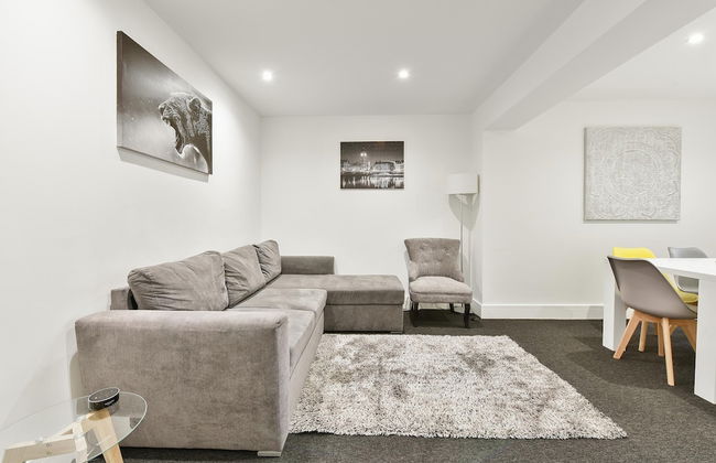 Rochfords Serviced House with 5 Bedrooms - Foto 29