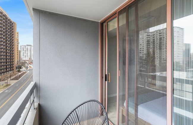 Crystal City Apartments near Reagan Airport - We Host - Photo 49