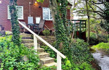 Cosy and secluded brook-side lodge - Foto 21