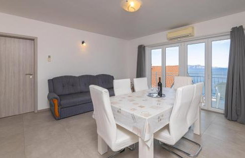 1 Bedroom Cozy Apartment In Senj - Foto 2