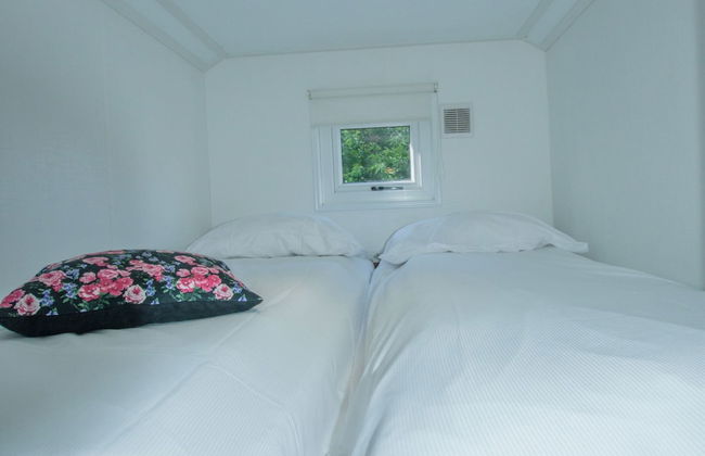 Holiday Lodge in Staphorst With Pool Access - Photo 2