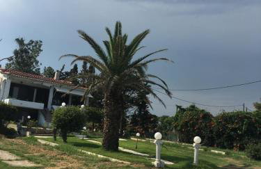 SAINT IOANNIS APARTMENTS ON THE BEACH - Photo 1