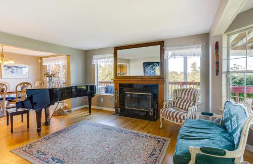 Federal Way Vacation Rental Bay and Mountain Views! - Foto 3