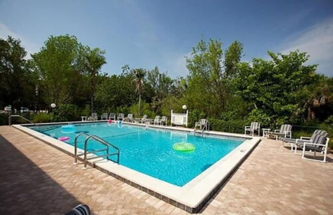 Pelicans Roost Gulf Front Condos - Foto 11