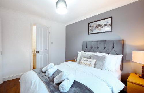 Cosy Wimbledon 4 Bed Home With Garden & Driveway Parking - Foto 14