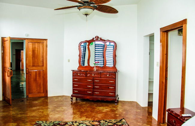 Sunshine Lodge- Your Home Away From Home - Foto 4