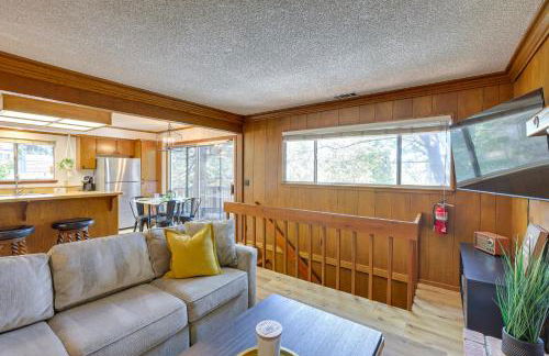 Rimforest Retreat with Fireplace and Mountain Views! - Foto 6