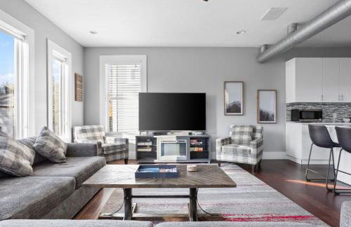 Spacious Home Garage Near Fountain Square-Family Friendly - Foto 1