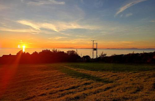 POD6 Family Glamping with seaview & Wi-Fi - Photo 10