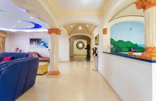 Exceptional Villa with Pool, Tennis Court, Games Room - Foto 15